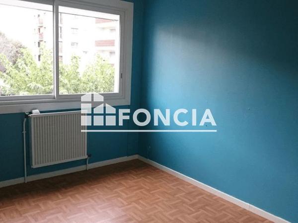 Location Appartement 4 pièces 75 m² - 30 RUE D'ASSALIT Toulouse 31500