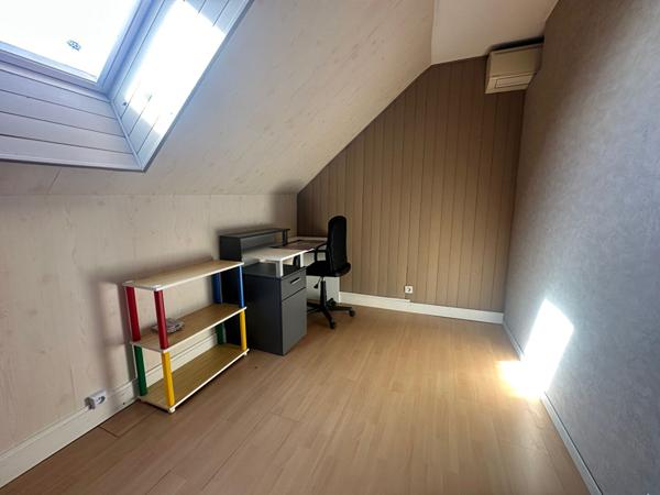 Maison Averdon 8 pièce(s) 163 m².