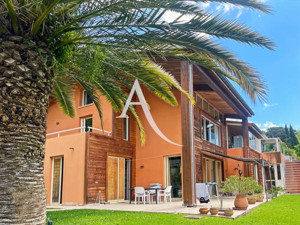 Maison Mougins 260 m² avec piscine