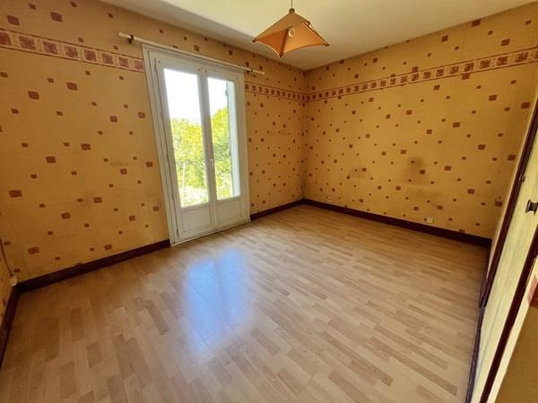 Maison à vendre 192 240 € Druye 4 p 90 m² DPE G
