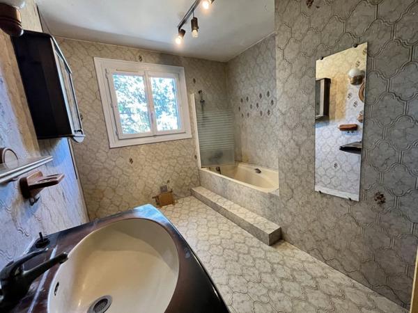 Maison à vendre 192 240 € Druye 4 p 90 m² DPE G