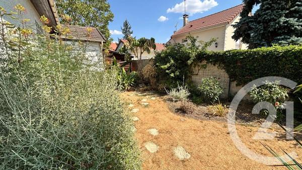 Maison à vendre  4 pièces - 96 m 2   CLAYE SOUILLY  - 77