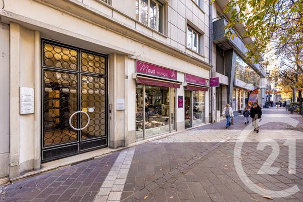 Appartement F4 à vendre  4 pièces - 124,46 m2 GRENOBLE - 38