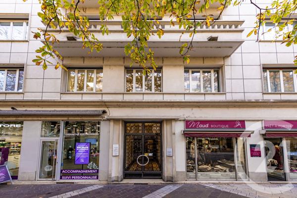 Appartement F4 à vendre  4 pièces - 124,46 m2 GRENOBLE - 38