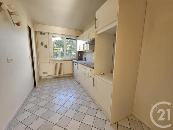 Appartement F3 à vendre  3 pièces - 65,23 m 2   ST MAUR DES FOSSES  - 94
