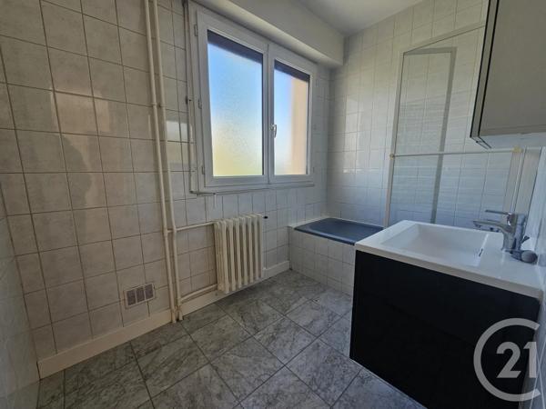 Appartement F3 à vendre  3 pièces - 65,23 m 2   ST MAUR DES FOSSES  - 94