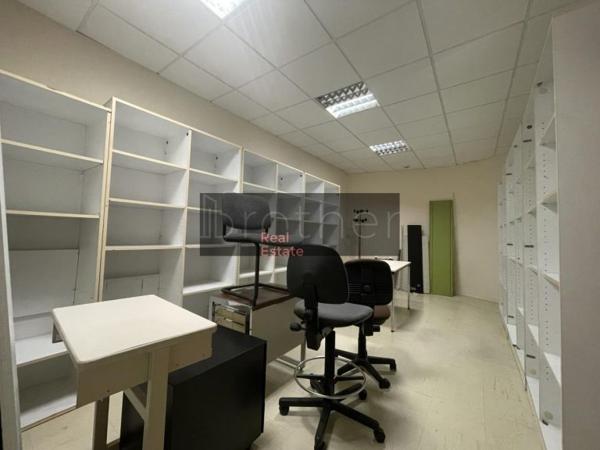 Bureau de 395 m² à louer à Bordeaux Lac - Bruges