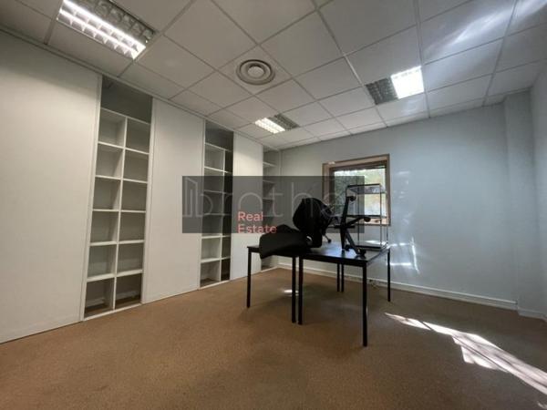 Bureau de 395 m² à louer à Bordeaux Lac - Bruges