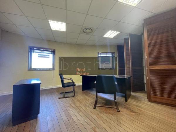 Bureau de 395 m² à louer à Bordeaux Lac - Bruges