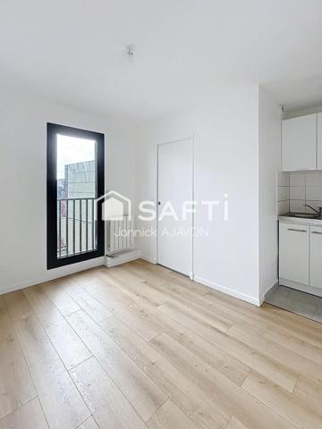 Studio de 2014 proche du métro Robespierre (ligne 9)