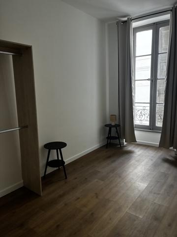APPARTEMENT P2 MEUBLE- CENTRE VILLE NIMES - SQUARE DE LA COURONNE Détails des diagnostics énergétiques