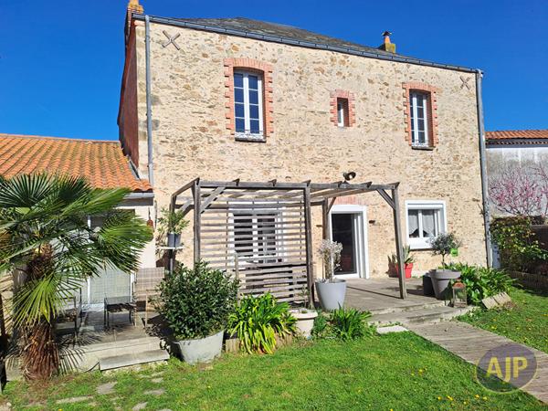 Vente maison La Garnache : 367 500 € - AJP Immobilier Challans