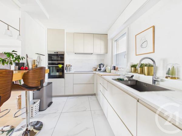 Appartement F4 à vendre  4 pièces - 110,12 m 2   LE PLESSIS ROBINSON  - 92