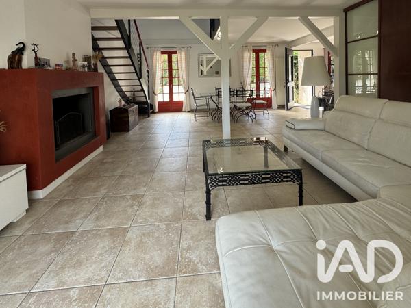 Maison à vendre 8 pièces 224 m² Luynes