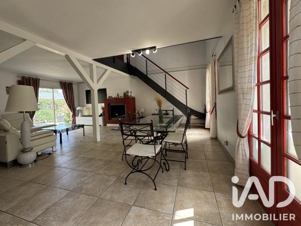 Maison à vendre 8 pièces 224 m² Luynes