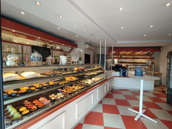 Boulangerie, Pâtisserie et un logement de 55m2.
