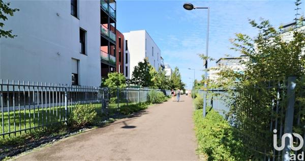 Appartement 2 pièces de 43 m² à Hennebont (56700)