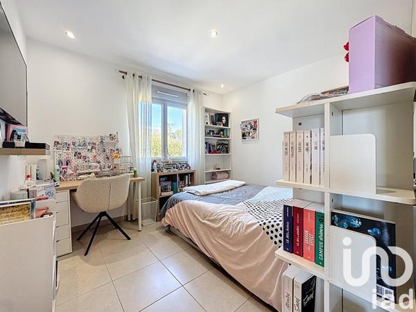 Maison à vendre 4 pièces 90 m² Saint-Cyr-sur-Mer