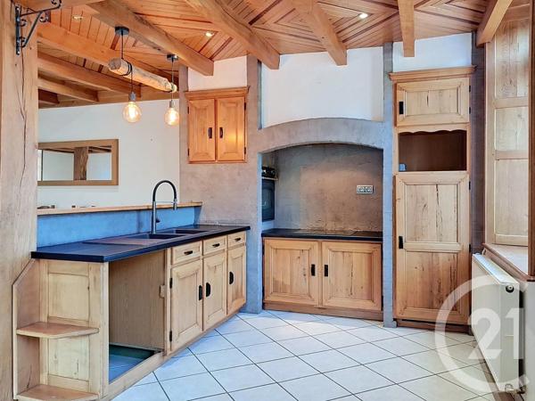 Maison à vendre  6 pièces - 207,20 m 2   FOUGEROLLES  - 70