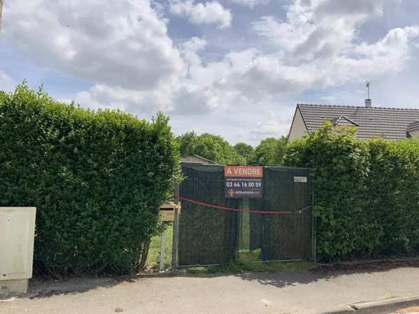 Vente Terrain 658 m2 à Villeneuve-sur-Aisne