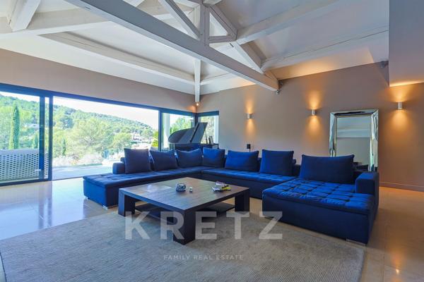 Villa d'architecte d'exception dans un cadre enchanteur