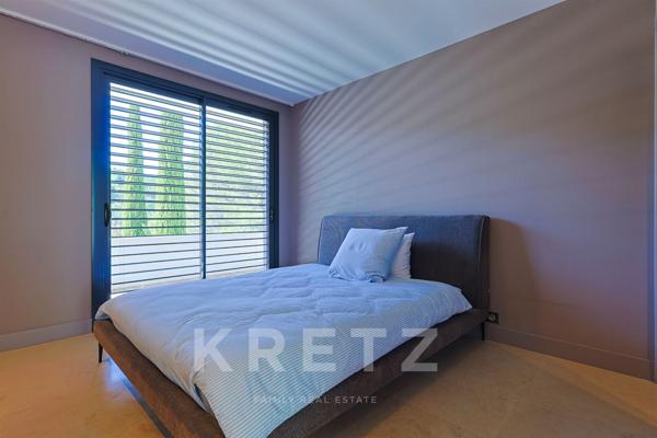 Villa d'architecte d'exception dans un cadre enchanteur