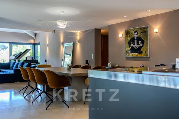 Villa d'architecte d'exception dans un cadre enchanteur