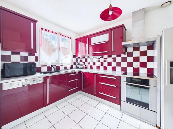 Maison 115 M2 + 250 M2