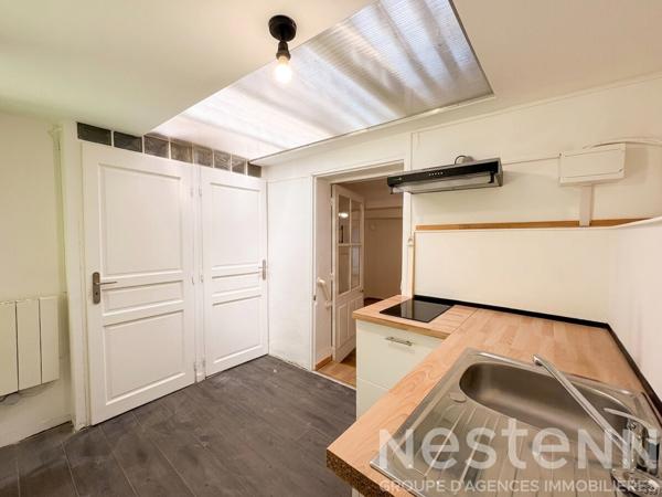 Appartement T2 traversant de 53 m² avec jardin privatif et cave en plein coeur de Varages.
