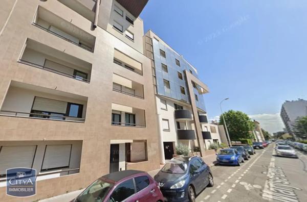 Appartement à louer 62.25m² Lyon (69008)