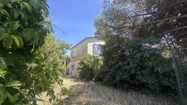 Maison
                                                                                                                                                                                                                                                                                                                        6 pièce(s)                                                                                                                                                                                                          4 chambre(s)                                                                                                                                                                                                          127.49  m²