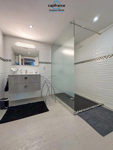 Dpt Lot et Garonne (47), à vendre SAINT SYLVESTRE SUR LOT maison P6 de 130 m² avec piscine - Terrain de 3186 m²