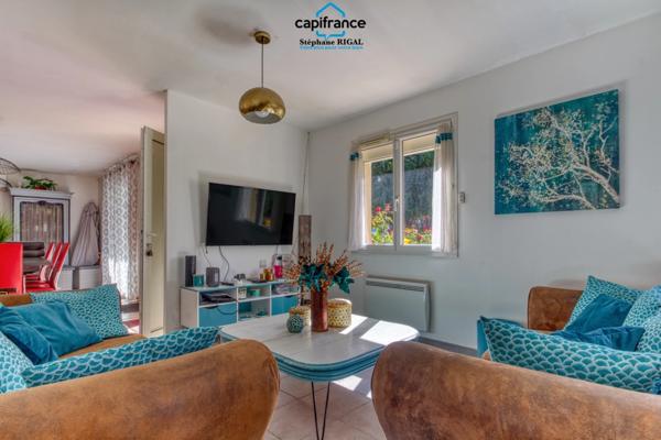 Dpt Lot et Garonne (47), à vendre SAINT SYLVESTRE SUR LOT maison P6 de 130 m² avec piscine - Terrain de 3186 m²