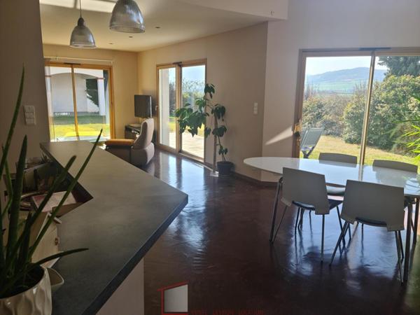 Maison 5 pièce(s) 4 chambre(s) 190 m²