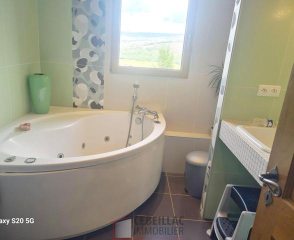 Maison 5 pièce(s) 4 chambre(s) 190 m²