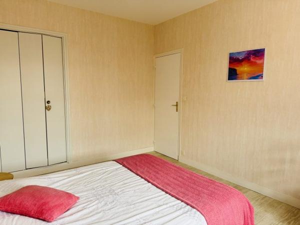 Maison traditionnelle Cozes 153.63 m²