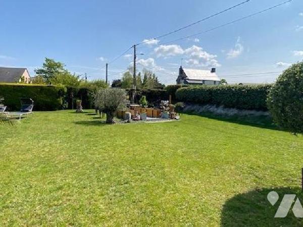 Agon-Coutainville Centre - Rare à la vente
Terrain à bâtir d'environ 430m² dont 80 m2 d'accès. ...