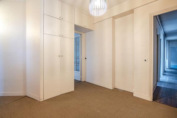 Appartement Paris 17 Batignolles 6 pièces  familial 131m2