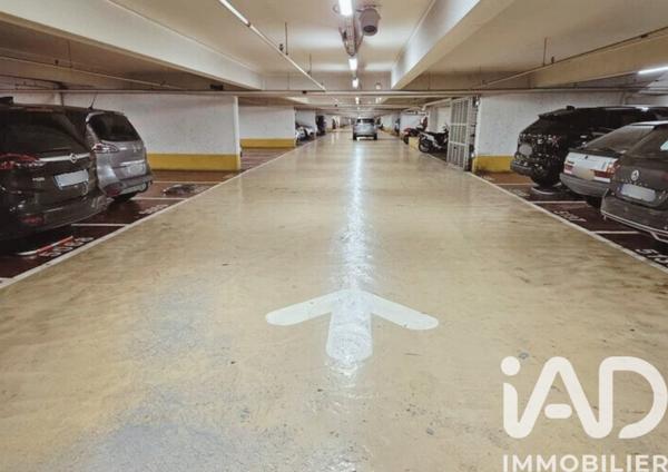 Parking à vendre 12 m² Paris 13
