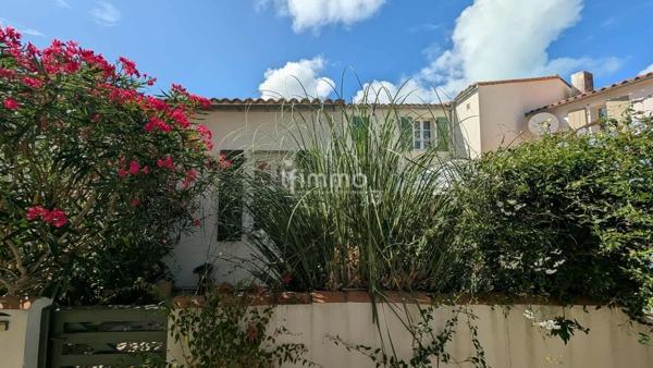 Un lot de deux logements a vendre au bord de mer