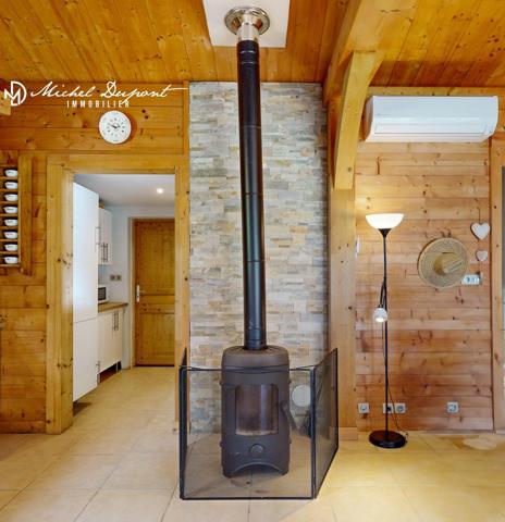 Élégante maison en bois – Alliance parfaite entre authenticité et confort moderne