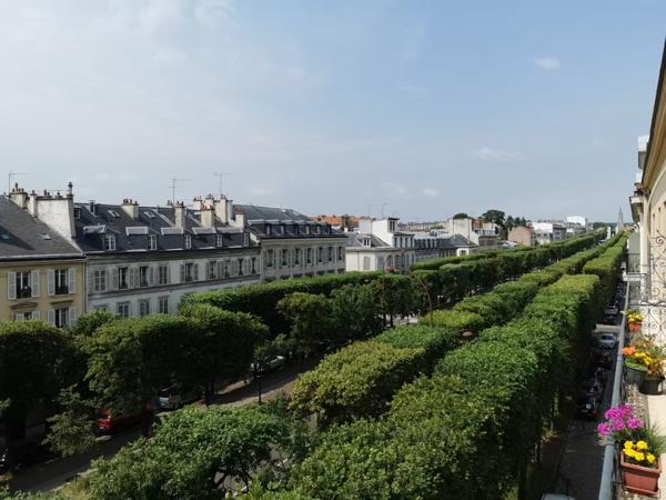 "Versailles Notre-Dame" Joli appartement de 3 pièces meublé de 56 m² ! Loyer 1 645 €/mois charges comprises **  - Référence  27672