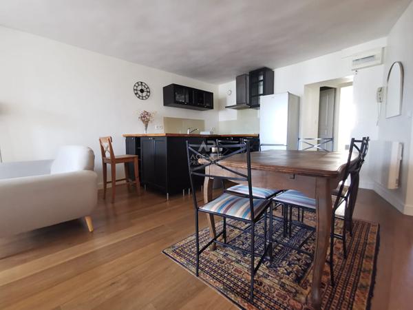 "Versailles Notre-Dame" Joli appartement de 3 pièces meublé de 56 m² ! Loyer 1 645 €/mois charges comprises **  - Référence  27672