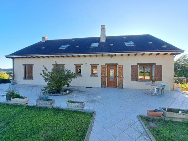 Maison 6 pièces à vendre Bonnes - 86300 / Réf: 11813-1