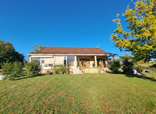 Maison 6 pièces à vendre Bonnes - 86300 / Réf: 11813-1