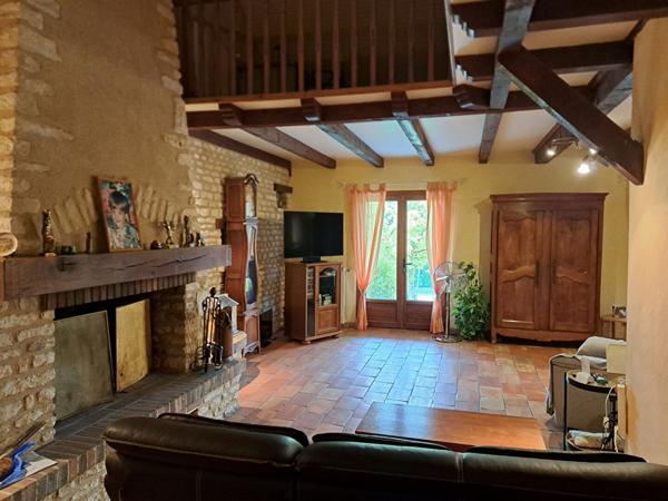 Maison 6 pièces à vendre Bonnes - 86300 / Réf: 11813-1