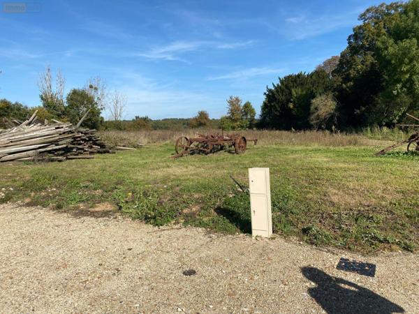 Terrain à Batir à vendre à Berchères-Saint-Germain dans l'Eure-et-Loir (28300), ref : 468