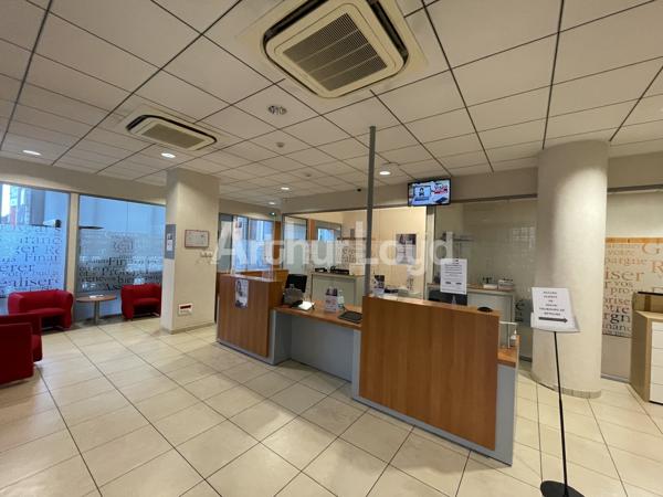 Bureaux à vendre centre ville de Douai parking public gratuit proche