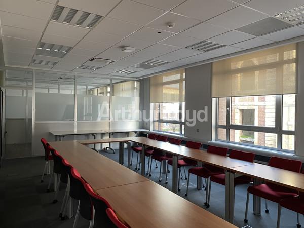 Bureaux à vendre centre ville de Douai parking public gratuit proche