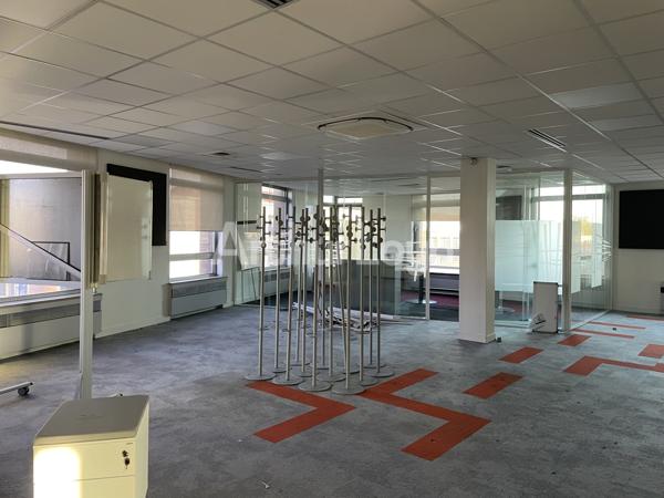 Bureaux à vendre centre ville de Douai parking public gratuit proche
